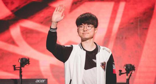 间内焕发了 间内焕发了